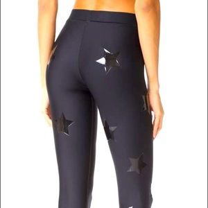 BNWOT ULTRACOR KNOCKOUT LEGGINGS SMALL built in panty -compression silk black